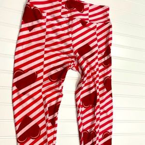 New, Never Worn OS LuLaRoe Leggings Fits 2-12 Hearts and Stripes